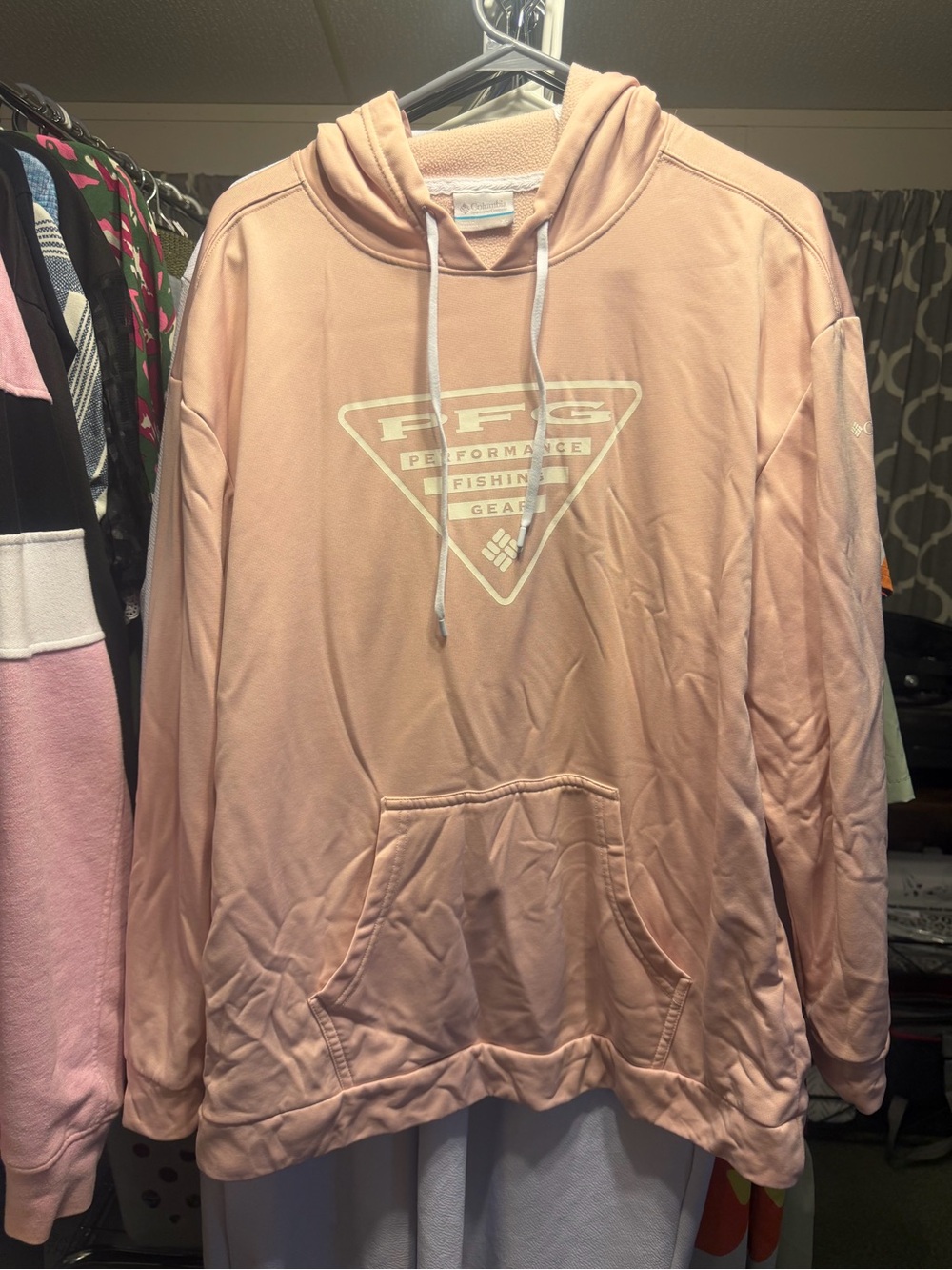 Columbia PFG Men's Hoodie - Blush Pink/Tan